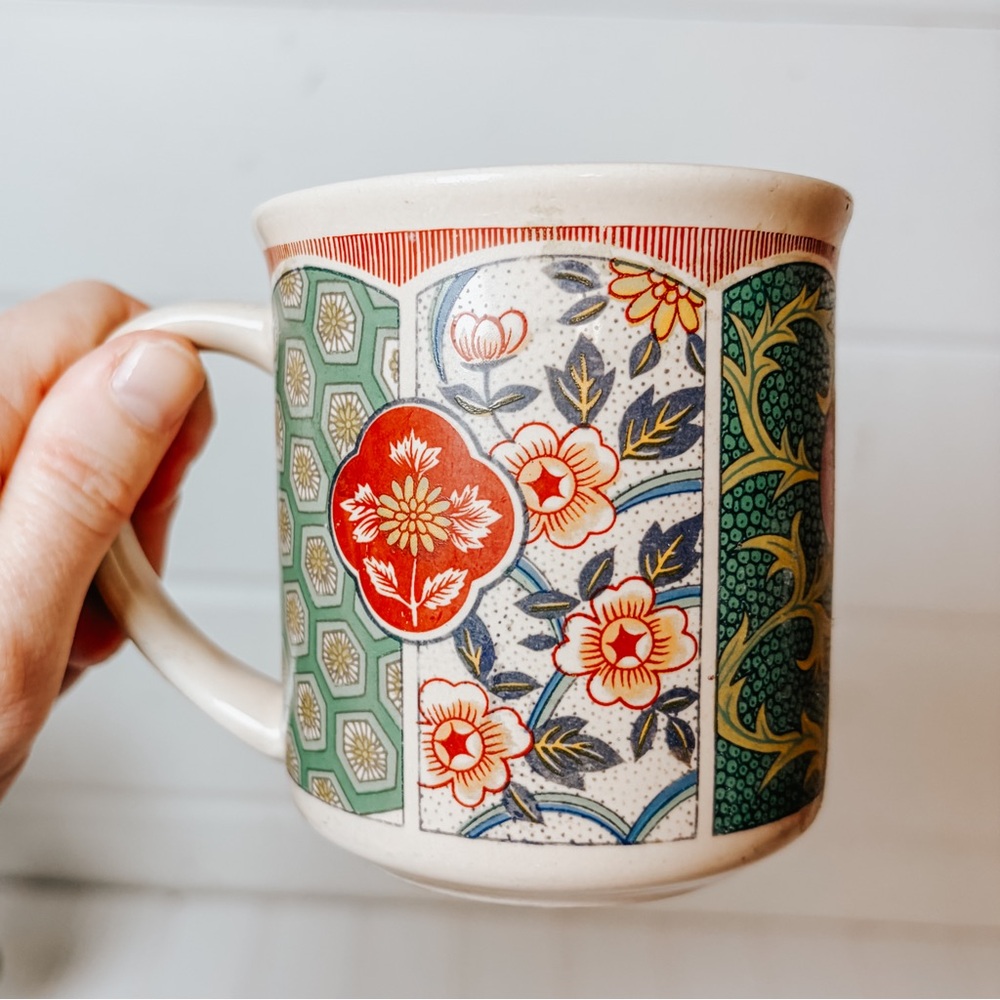 Vintage Imari Ware Coffee Mug Japan Floral Red Blue Green